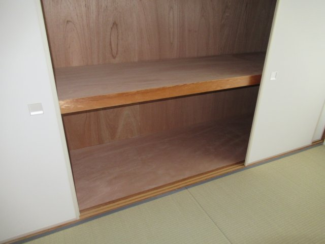 芦屋浜３ＬＤＫ（4街区）の収納|たっぷりとした収納スペースです