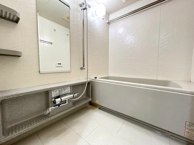 駅近タワーマンション☆☆角住戸☆３ＬＤＫ☆リフォーム完了で即入居ＯＫ☆ファーストタワー大津ＭＡＲＹの浴室|浴室