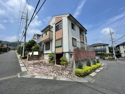 【外観】 | 池の里 | 豊かな居住性と、クオリティが見事に調和した住空間は、住まうことの喜びを感じさせてくれます。