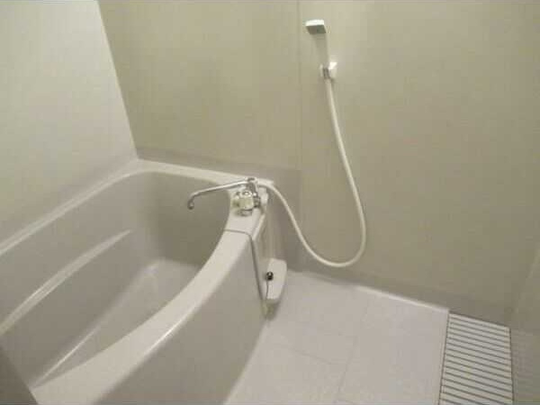 ハウスKⅡ　B　　　刈谷市近郊の賃貸はクラスホームの浴室