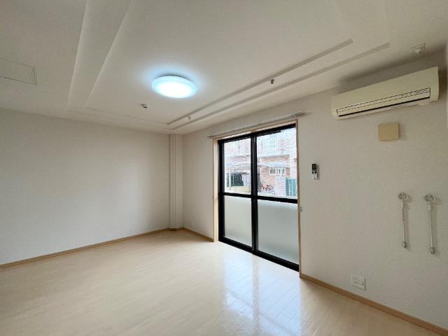 ＳＫ ｆｌａｔ　2ｎｄ（エスケーフラットセカンド）の居間・リビング|室内