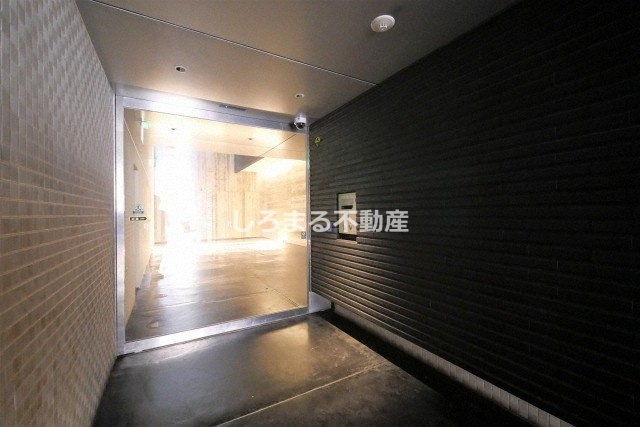 アーデンタワー南堀江のバルコニー