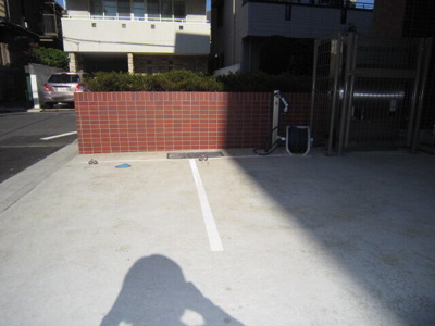 【駐車場】 | カスケード新蒲田 | 駐車場があるので、車を買う予定の方も安心です