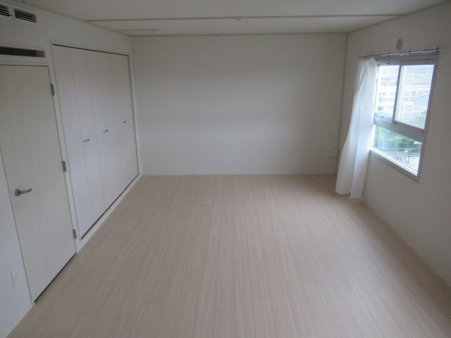 芦屋浜２ＬＤＫ（4街区）の洋室|広々とした洋室です