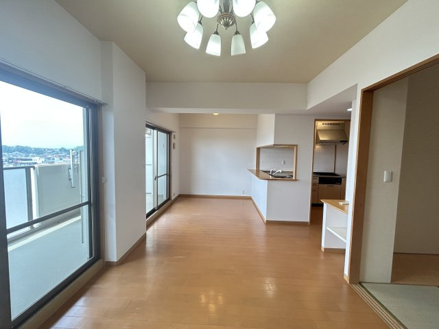 【居間・リビング】の画像