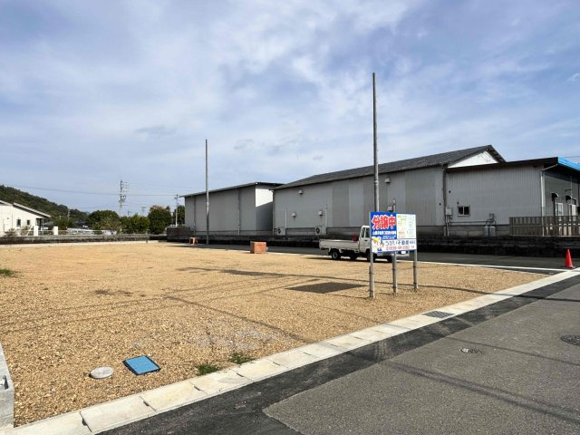 3区画分譲地　佐賀の前面道路含む現地写真