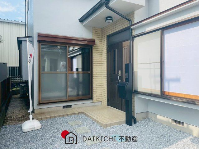 【玄関】 | 白岡市西2丁目　中古戸建