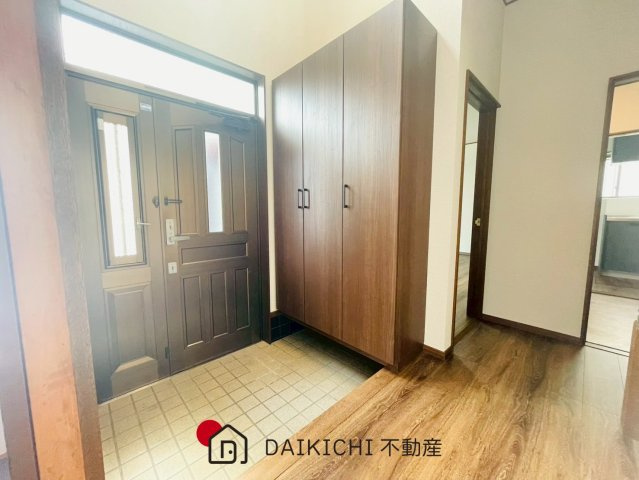 【玄関】 | 白岡市西2丁目　中古戸建