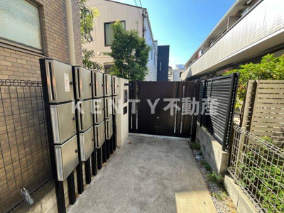 【エントランス】 | Ｖｉｌｌａ２４６５（ヴィラ西六郷） | エントランスです