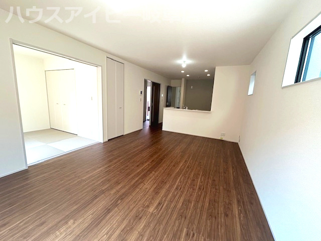 【居間・リビング】の画像