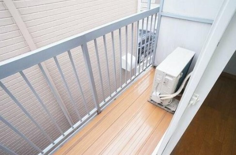 【バルコニー】