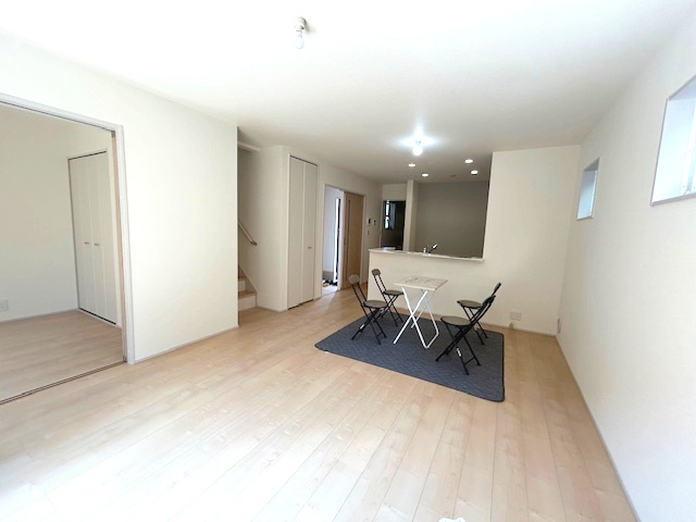 【居間・リビング】の画像