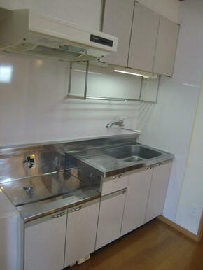 アイビーコート弐番館のキッチン|キッチンでお料理をお楽しみください