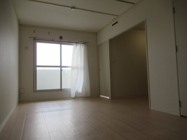 芦屋浜３ＬＤＫ（5街区）の居間・リビング|ゆったり過ごせる居間です