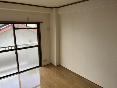 【洋室】 | メゾン一の坂