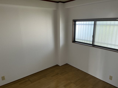 【洋室】 | メゾン一の坂