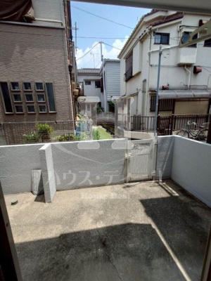 【バルコニー】 | ペイジ２４７ | 開放的で明るい空間を演出してくれるバルコニーです