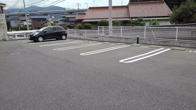 【駐車場】 | フレッシュリーＡ | 駐車場があります