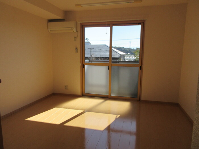 アドミラブール桜の居間・リビング