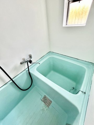 ハイツ丸栄の浴室