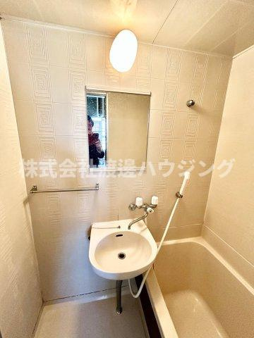 ナオミハイツ3の浴室