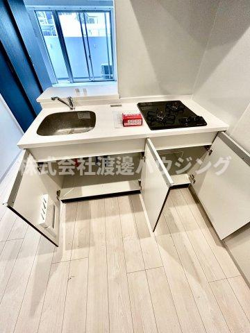 ベルエール江坂のキッチン|キッチン下収納