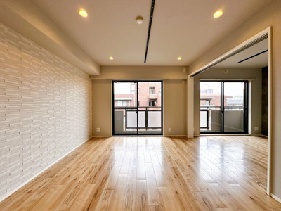 【居間・リビング】 | エクセラージュ宮前平 ４階住戸