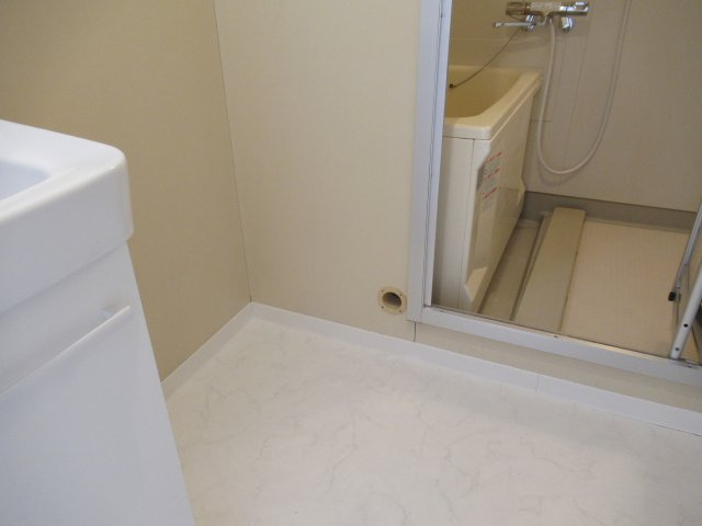 芦屋浜２ＬＤＫ（5街区）の洗面所|脱衣スペースもあります