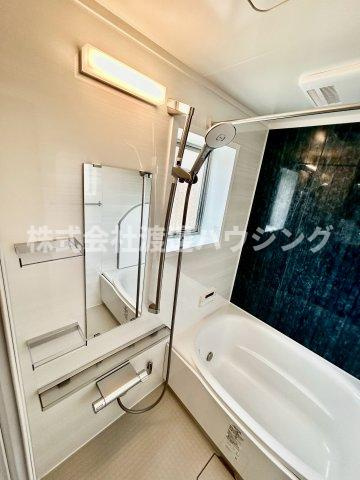 エイチアンドワイビルのその他|浴室に窓ございます