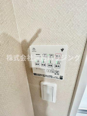 エイチアンドワイビルの設備