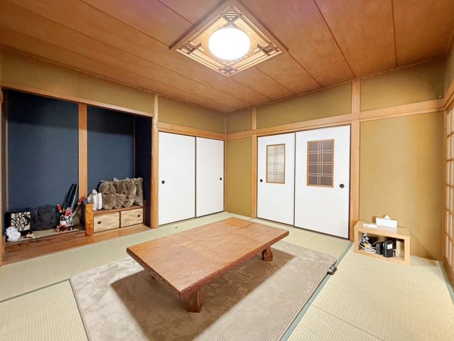 和泉市山荘町3丁目　中古戸建の和室