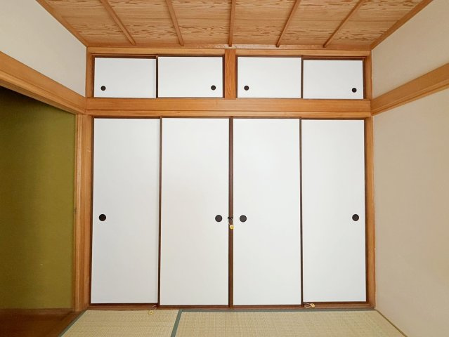 和泉市山荘町3丁目　中古戸建の収納