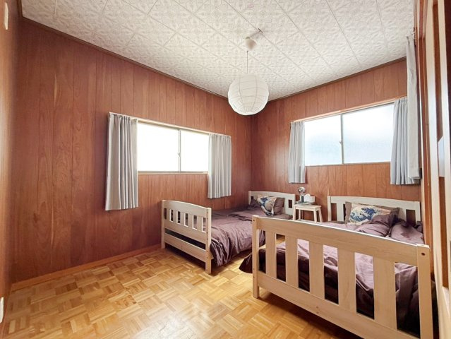 和泉市山荘町3丁目　中古戸建の洋室