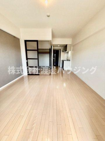 ルミネソレイユ江坂の洋室