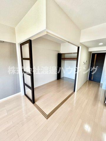 ルミネソレイユ江坂の洋室