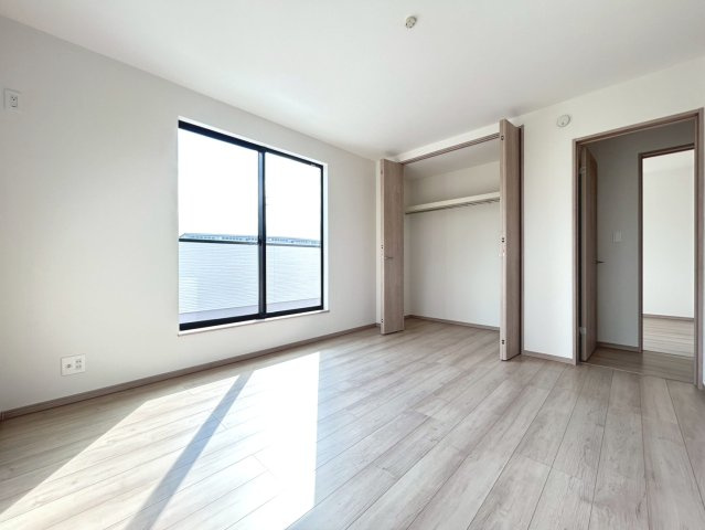 ハートフルタウン　丹羽郡大口町萩島2丁目　全1区画分譲の寝室|すべての居室にはたっぷり収納できる大型クローゼットを設置しています。