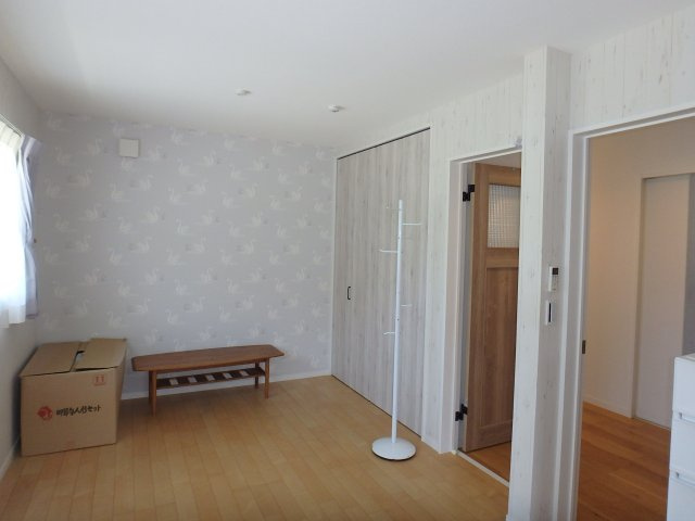 M0248H　下賀茂築浅戸建の洋室