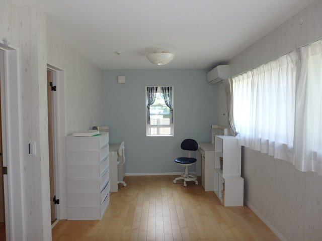 M0248H　下賀茂築浅戸建の洋室