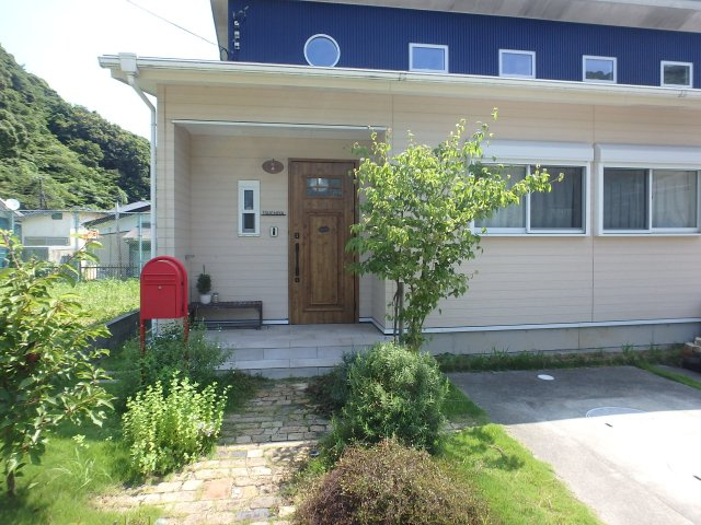 M0248H　下賀茂築浅戸建の玄関