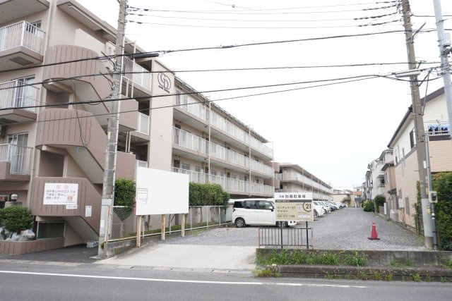 グランドムール北越谷の外観