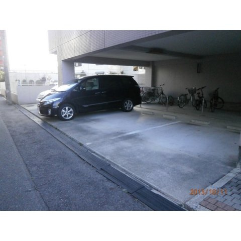 ビレンテ守山の駐車場