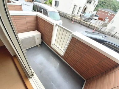 【バルコニー】 | サンフラワー・アべニューＡ | 開放的で明るい空間を演出してくれるバルコニーです