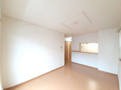 【居間・リビング】 | サンフラワー・アべニューＡ | 【簡単オンライン契約】来店不要でオンライン申込み＆契約可能♪