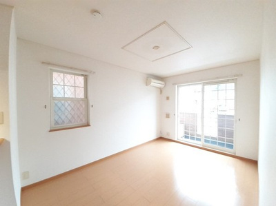 【居間・リビング】 | サンフラワー・アべニューＡ | 使いやすい居間です