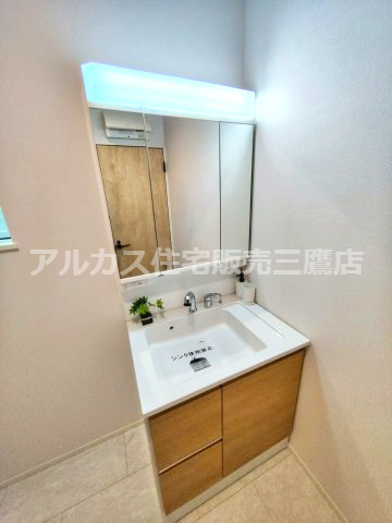 【内覧動画公開中！】三鷹市中原４丁目 京王線 つつじヶ丘駅 新築戸建の独立洗面台