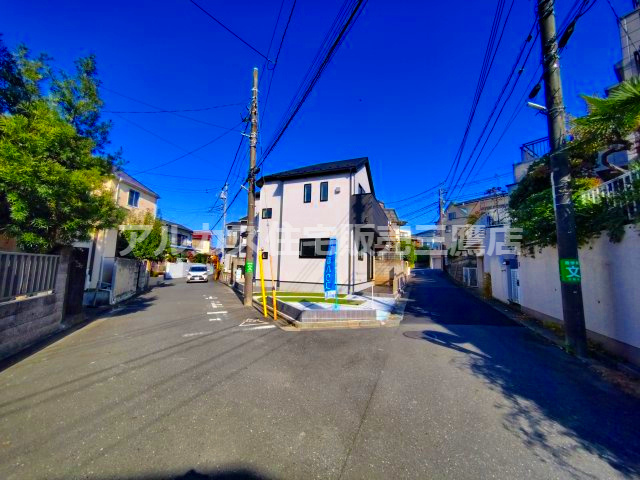 【内覧動画公開中！】三鷹市中原４丁目 京王線 つつじヶ丘駅 新築戸建の前面道路含む現地写真
