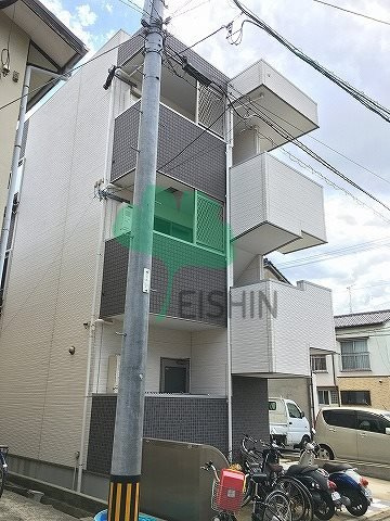 リテラ県庁西の外観