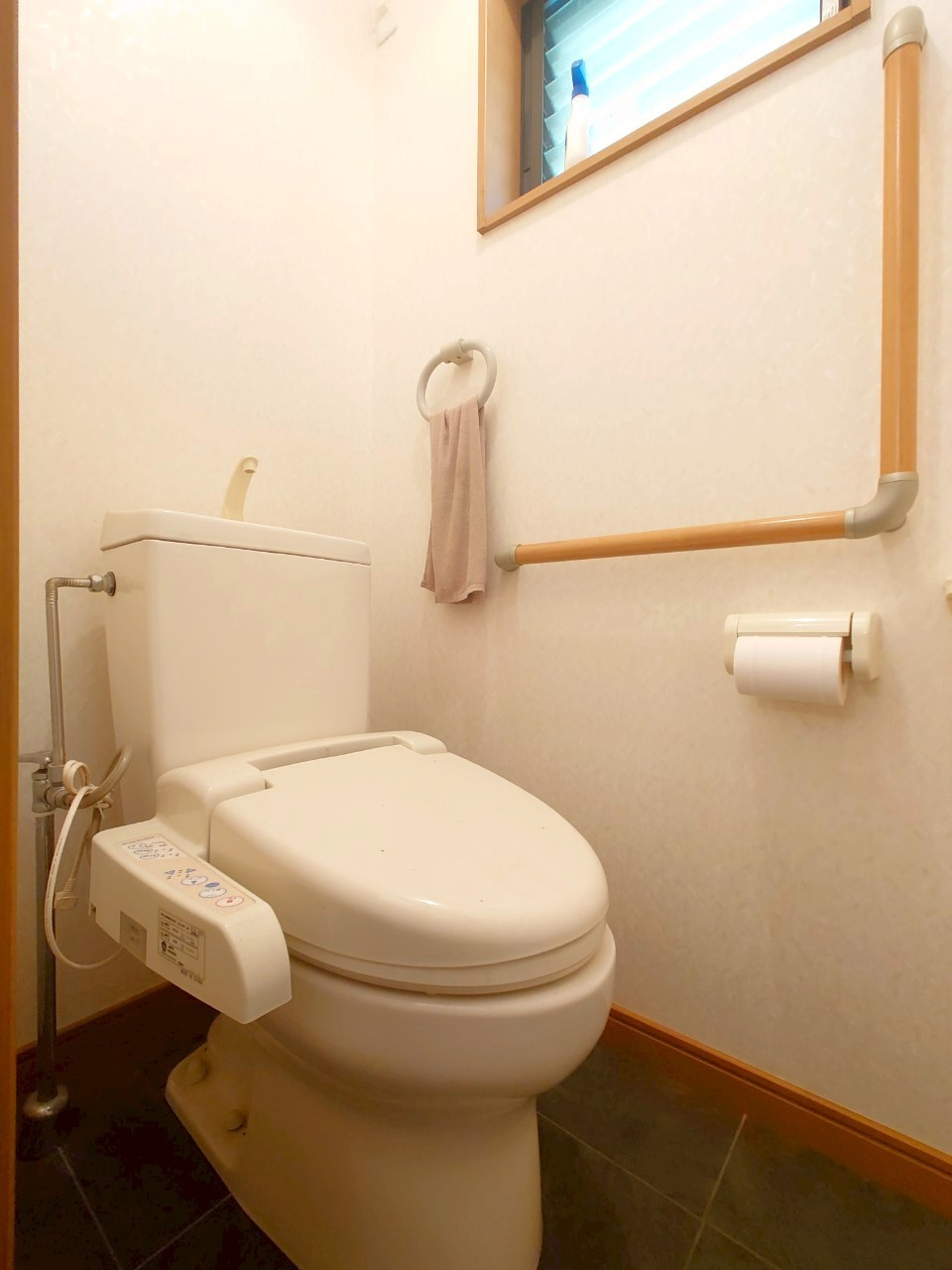 ◆２００５年建築◆室内丁寧にお使いの美宅◆敷地２９０坪◆４台以上駐車可能◆京丹波町橋爪ハサマのトイレ|トイレ