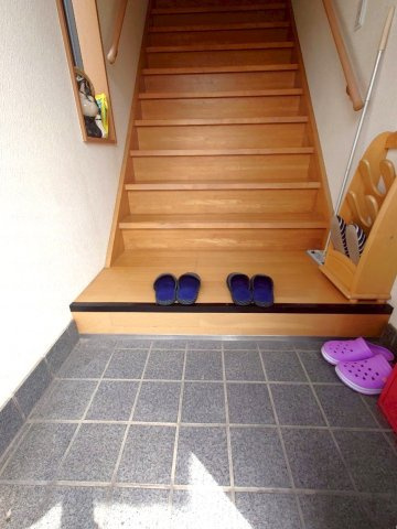 ◆２００５年建築◆室内丁寧にお使いの美宅◆敷地２９０坪◆４台以上駐車可能◆京丹波町橋爪ハサマの玄関|玄関