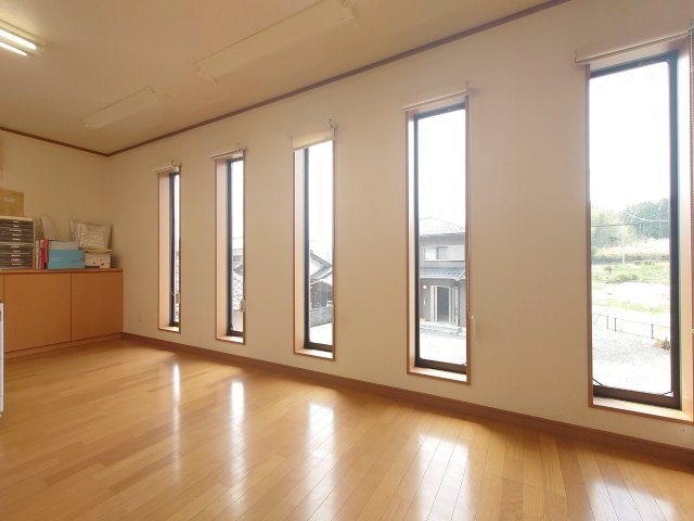 ◆２００５年建築◆室内丁寧にお使いの美宅◆敷地２９０坪◆４台以上駐車可能◆京丹波町橋爪ハサマのその他|事務所